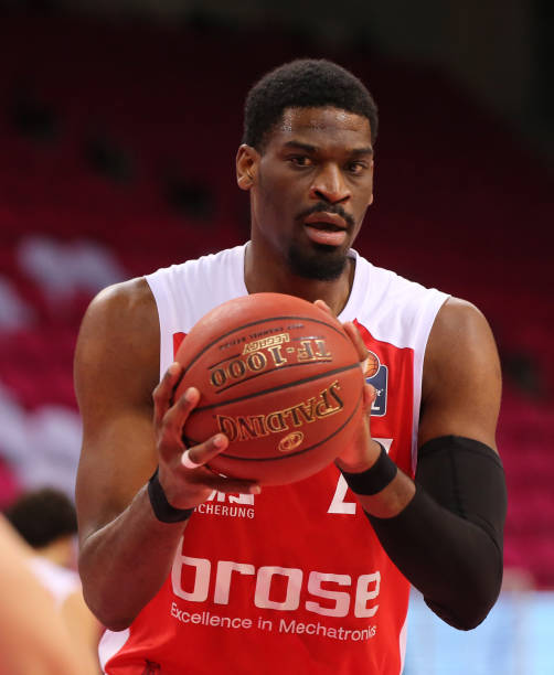 级决赛铺平 级决赛铺平