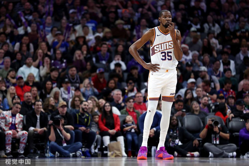 他在多年前 他在多年前